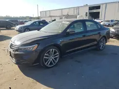 1VWAA7A35JC044897 2018 VOLKSWAGEN PASSAT