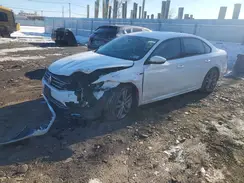 1VWAA7A35JC047833 2018 VOLKSWAGEN PASSAT