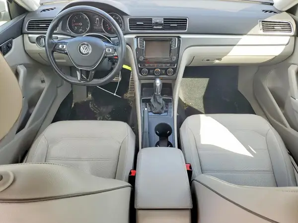 1VWAA7A35JC049355 2018 VOLKSWAGEN PASSAT - Image 8