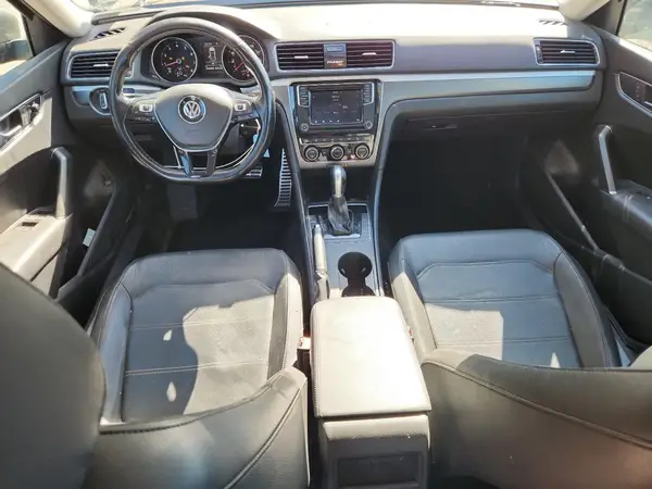 1VWAA7A36JC000357 2018 VOLKSWAGEN PASSAT - Image 8