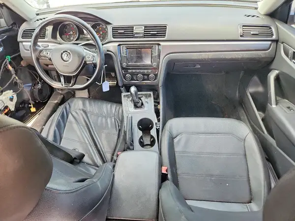 1VWAA7A36JC009673 2018 VOLKSWAGEN PASSAT - Image 8