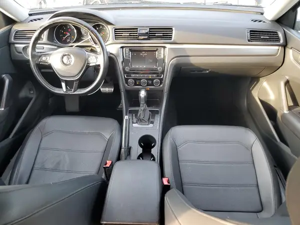 1VWAA7A36JC012184 2018 VOLKSWAGEN PASSAT - Image 8