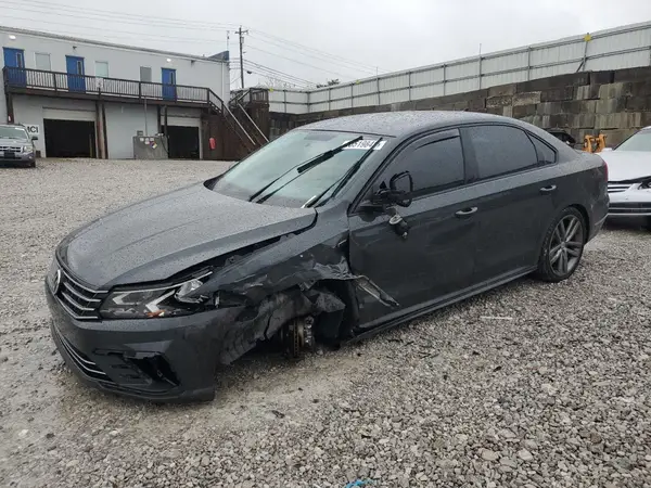 1VWAA7A36JC013609 2018 VOLKSWAGEN PASSAT - Image 1