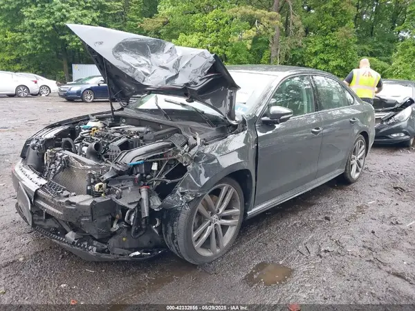 1VWAA7A36JC018907 2018 VOLKSWAGEN PASSAT - Image 2