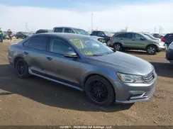 1VWAA7A36JC027560 2018 VOLKSWAGEN PASSAT