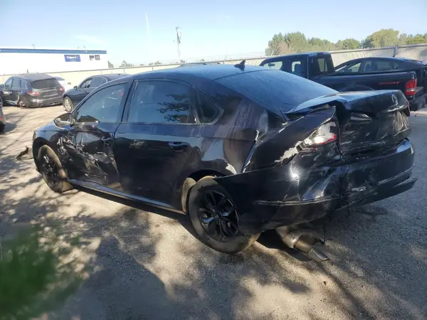 1VWAA7A36JC033164 2018 VOLKSWAGEN PASSAT - Image 2