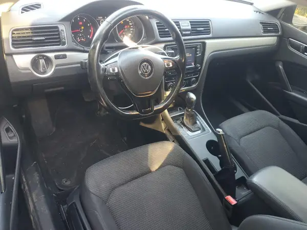 1VWAA7A36JC033164 2018 VOLKSWAGEN PASSAT - Image 8