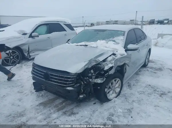 1VWAA7A36JC033908 2018 VOLKSWAGEN PASSAT - Image 2