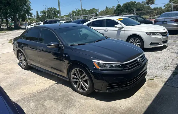 1VWAA7A36JC044746 2018 VOLKSWAGEN PASSAT - Image 1