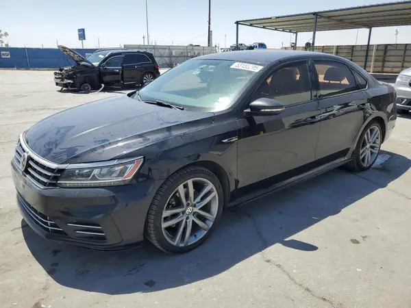 1VWAA7A36JC048943 2018 VOLKSWAGEN PASSAT - Image 1