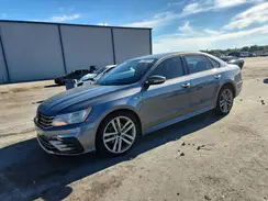 1VWAA7A37JC001761 2018 VOLKSWAGEN PASSAT
