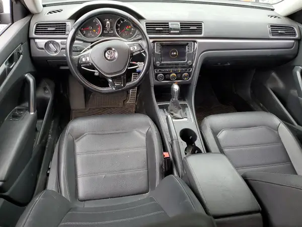1VWAA7A37JC003882 2018 VOLKSWAGEN PASSAT - Image 8