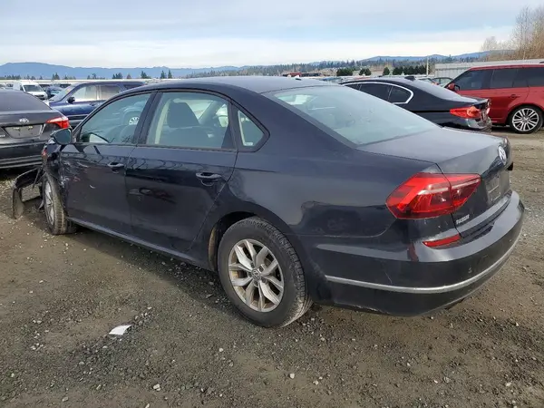 1VWAA7A37JC004210 2018 VOLKSWAGEN PASSAT - Image 2