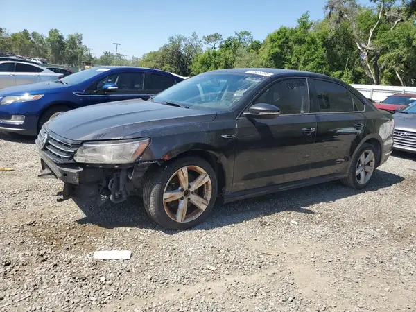 1VWAA7A37JC006863 2018 VOLKSWAGEN PASSAT - Image 1