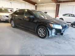 1VWAA7A37JC008029 2018 VOLKSWAGEN PASSAT