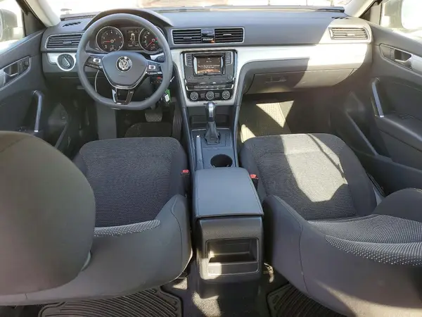1VWAA7A37JC012176 2018 VOLKSWAGEN PASSAT - Image 8