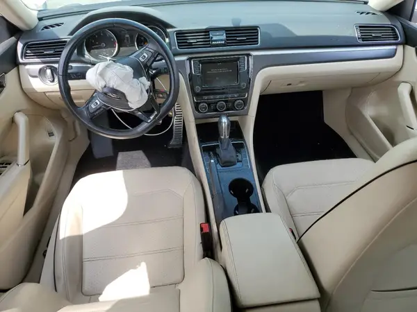 1VWAA7A37JC015594 2018 VOLKSWAGEN PASSAT - Image 8
