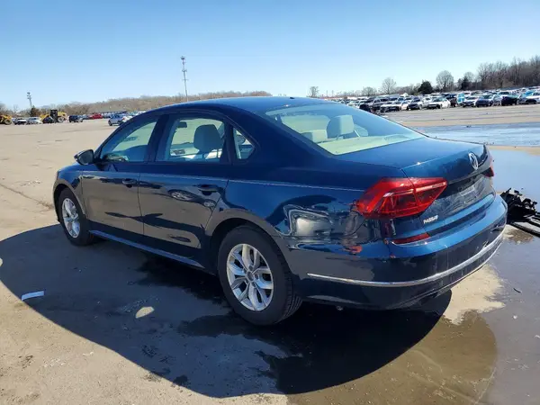 1VWAA7A37JC016616 2018 VOLKSWAGEN PASSAT - Image 2