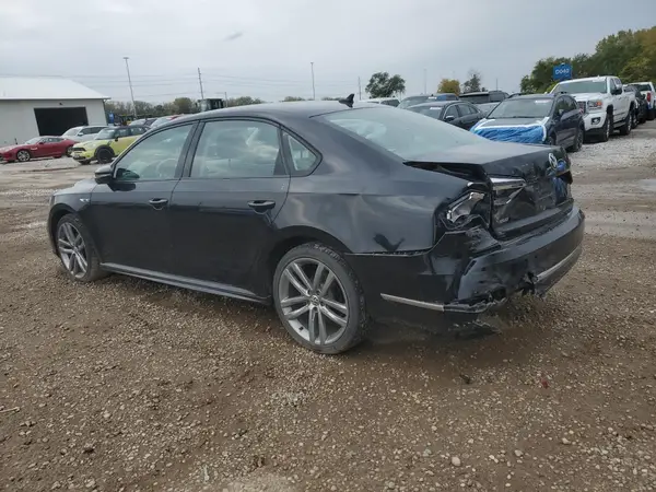 1VWAA7A37JC020438 2018 VOLKSWAGEN PASSAT - Image 2