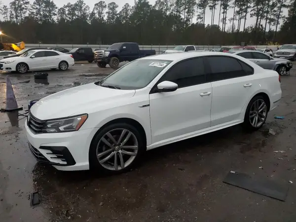 1VWAA7A37JC022156 2018 VOLKSWAGEN PASSAT - Image 1