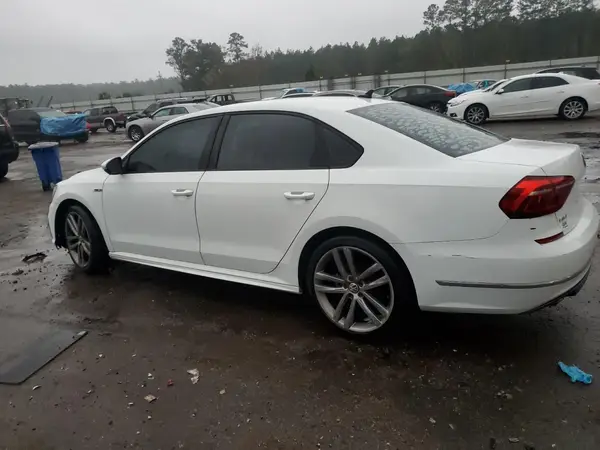 1VWAA7A37JC022156 2018 VOLKSWAGEN PASSAT - Image 2