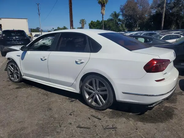 1VWAA7A37JC022531 2018 VOLKSWAGEN PASSAT - Image 2