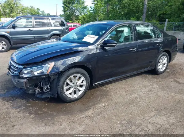 1VWAA7A37JC024375 2018 VOLKSWAGEN PASSAT - Image 2