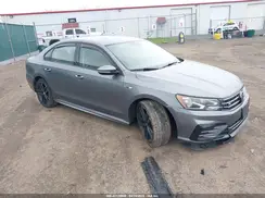 1VWAA7A37JC025588 2018 VOLKSWAGEN PASSAT