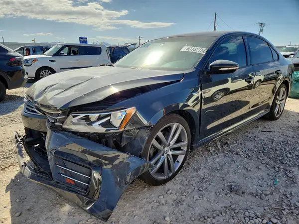 1VWAA7A37JC028961 2018 VOLKSWAGEN PASSAT