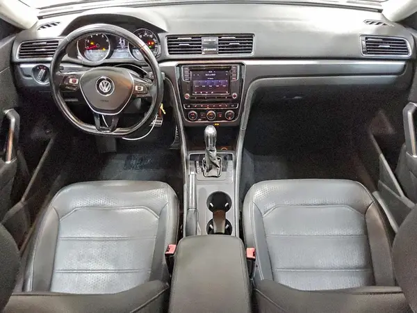 1VWAA7A37JC029995 2018 VOLKSWAGEN PASSAT - Image 8