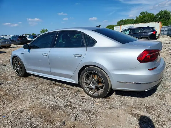 1VWAA7A37JC030645 2018 VOLKSWAGEN PASSAT - Image 2