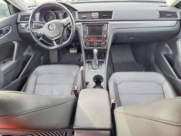 1VWAA7A37JC032265 2018 VOLKSWAGEN PASSAT - Image 8