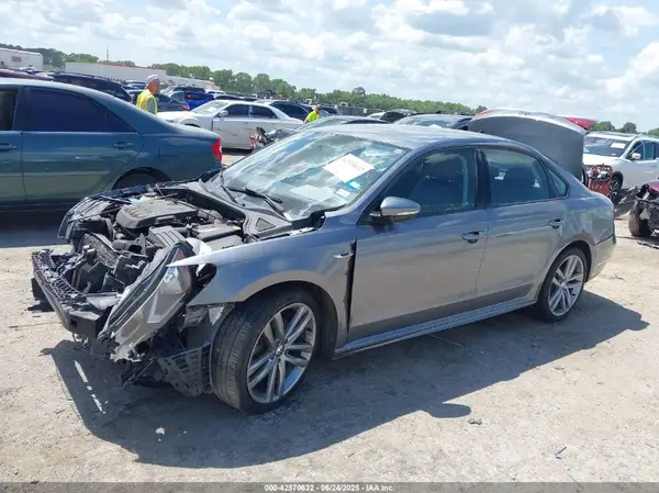 1VWAA7A37JC032394 2018 VOLKSWAGEN PASSAT - Image 2