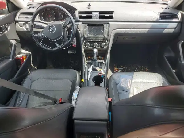 1VWAA7A37JC035800 2018 VOLKSWAGEN PASSAT - Image 8