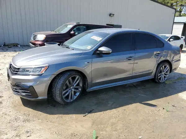 1VWAA7A37JC037997 2018 VOLKSWAGEN PASSAT - Image 1
