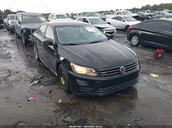 1VWAA7A37JC039894 2018 VOLKSWAGEN PASSAT