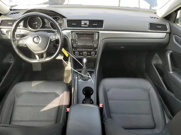 1VWAA7A37JC040110 2018 VOLKSWAGEN PASSAT - Image 8