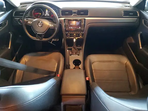 1VWAA7A37JC044240 2018 VOLKSWAGEN PASSAT - Image 8