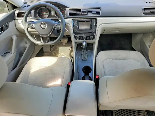 1VWAA7A37JC046389 2018 VOLKSWAGEN PASSAT - Image 8