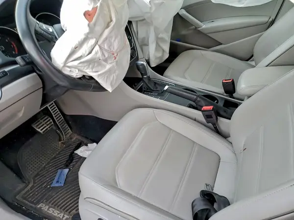 1VWAA7A37JC048935 2018 VOLKSWAGEN PASSAT - Image 8