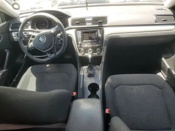 1VWAA7A38JC000585 2018 VOLKSWAGEN PASSAT - Image 8
