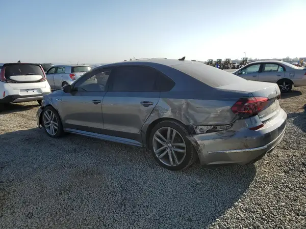 1VWAA7A38JC005365 2018 VOLKSWAGEN PASSAT - Image 2