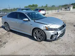 1VWAA7A38JC005530 2018 VOLKSWAGEN PASSAT