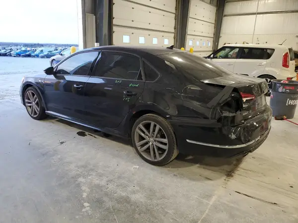 1VWAA7A38JC006144 2018 VOLKSWAGEN PASSAT - Image 2