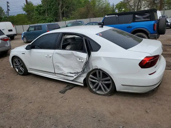 1VWAA7A38JC014857 2018 VOLKSWAGEN PASSAT - Image 2