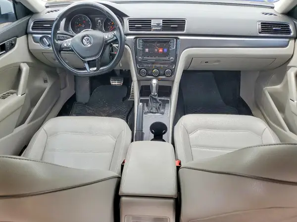 1VWAA7A38JC014857 2018 VOLKSWAGEN PASSAT - Image 8