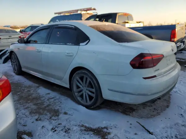 1VWAA7A38JC014986 2018 VOLKSWAGEN PASSAT - Image 2