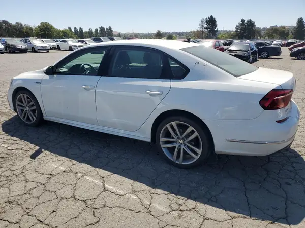 1VWAA7A38JC019542 2018 VOLKSWAGEN PASSAT - Image 2