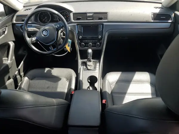1VWAA7A38JC019542 2018 VOLKSWAGEN PASSAT - Image 8
