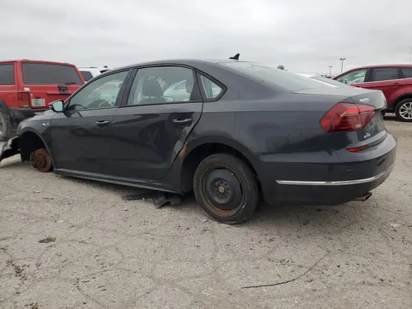 1VWAA7A38JC022411 2018 VOLKSWAGEN PASSAT - Image 2